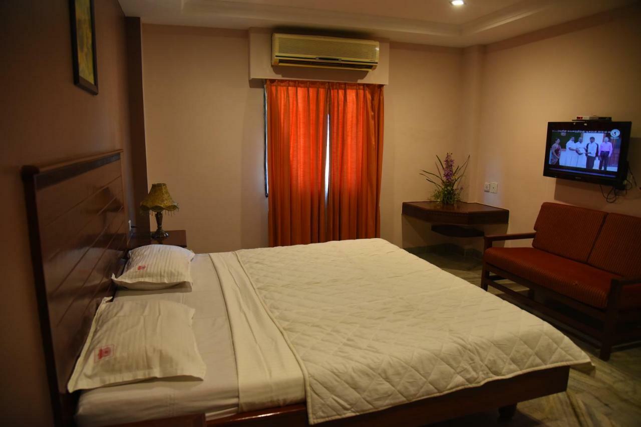 Hotel Subhalakshmi Palace